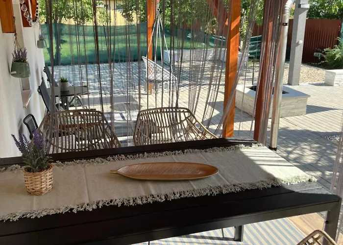 Poettyoes Ponty Elegance Boutique Vendeghaz Kiskore